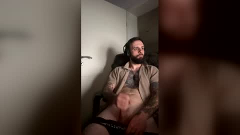 xamrelgneal online show from May 29, 9:13 pm