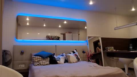 Saana online show from March 1, 10:10 pm