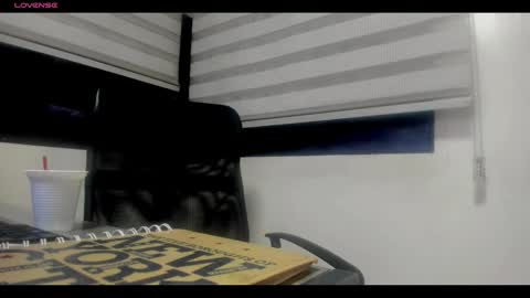 xander_taylor_ online show from November 30, 4:19 am