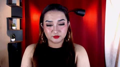 Nira   NOT INTO CHEAP GUYS  online show from February 26, 9:18 pm