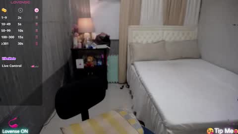 xasiantrnaslover online show from October 10, 12:05 am