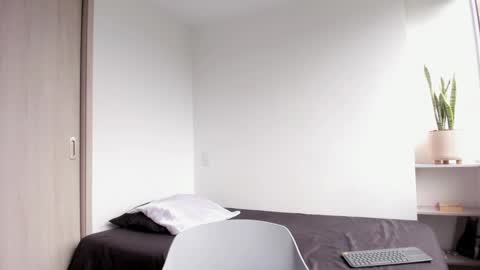 Snapshot of xavier_colleman chatting on February 6, 4:14 pm Xavier online show from February 6, 4:14 pm