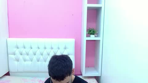 xcoupleplayxx online show from April 19, 3:18 am