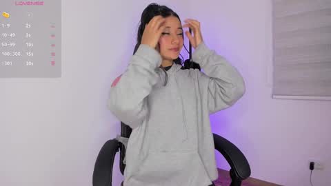 Snapshot of xemily_hardy chatting on February 26, 2:08 am Kanae. online show from February 26, 2:08 am