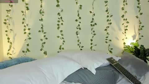    online show from April 21, 9:22 pm