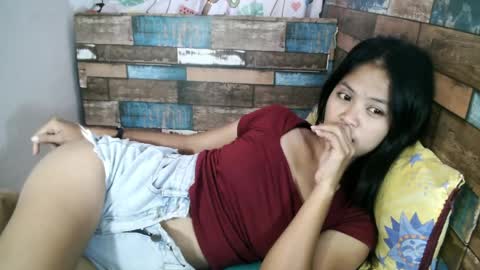 xgurlxlaloox online show from May 29, 2:09 am