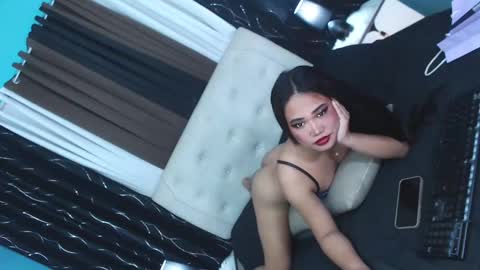 xhugesignificant69x online show from December 11, 12:12 am