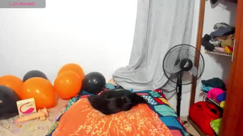 Xia Angel online show from October 29, 11:01 am