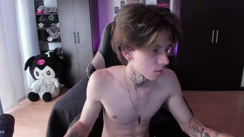 xIce Boy online show from February 11, 2:43 pm