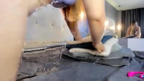   ximena  online show from April 1, 1:41 pm