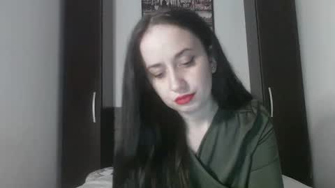 Snapshot of xmistressemmax chatting on December 5, 9:33 pm Mistress Emma online show from December 5, 9:33 pm