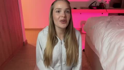 madeline online show from May 11, 2:07 am