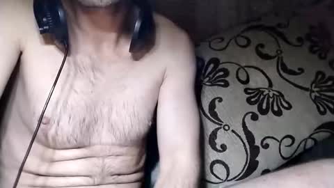 xploid1982 online show from February 18, 12:43 am