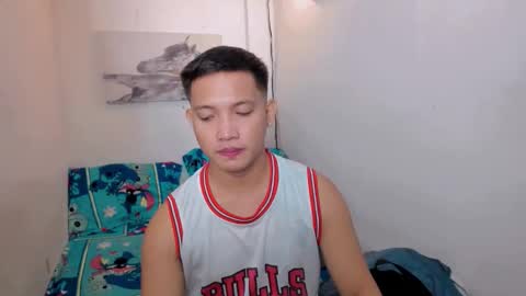 xsebastian19 online show from December 18, 6:31 am