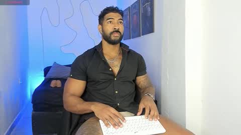 Stipp3r online show from October 15, 1:56 pm