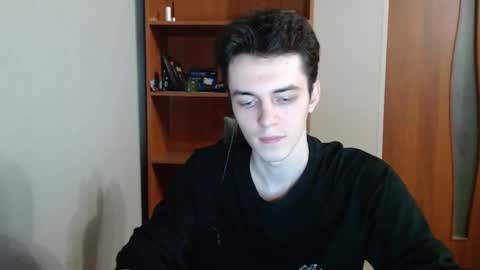 traqqq online show from September 17, 8:23 pm