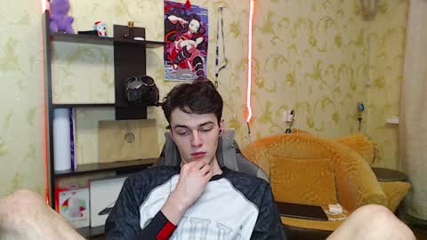 traqqq online show from January 25, 6:57 pm