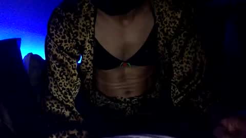 xundera online show from January 17, 8:13 am