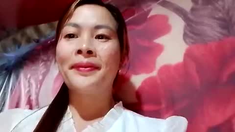 xuxulove00 online show from December 19, 1:01 am