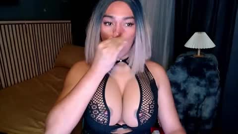 Snapshot of xxcinddyxx chatting on October 9, 7:08 pm cinddy online show from October 9, 7:08 pm