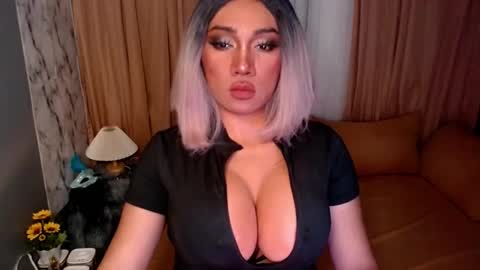 cinddy online show from February 11, 8:01 pm