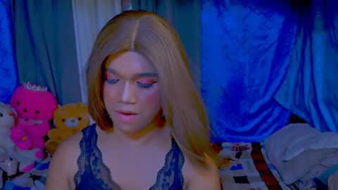 Fiona online show from June 25, 9:20 pm