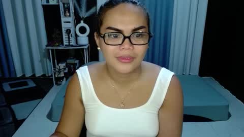 Kylie Smith online show from March 2, 5:41 pm