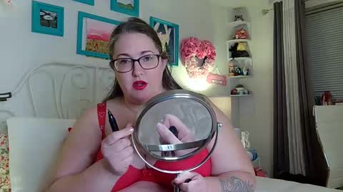 Strawberry Jane online show from February 7, 3:13 am