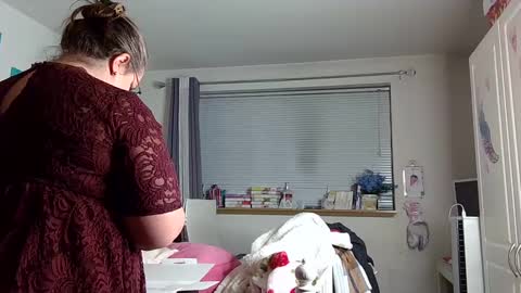 Strawberry Jane online show from January 4, 7:55 am