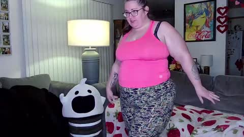 Strawberry Jane online show from January 22, 3:31 am