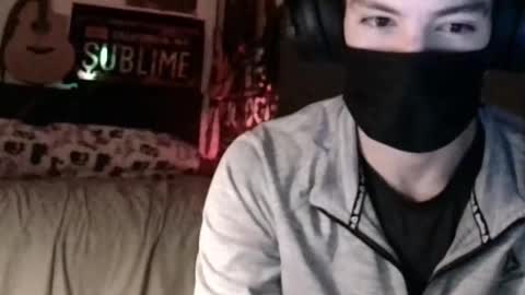 Snapshot of xxwhitefoxx chatting on March 11, 2:32 am David Fox online show from March 11, 2:32 am