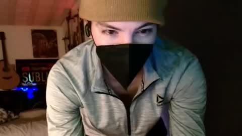 Snapshot of xxwhitefoxx chatting on February 22, 9:59 pm David Fox online show from February 22, 9:59 pm