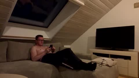 Alex online show from April 17, 7:05 pm