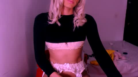 Chiara online show from November 23, 5:05 am