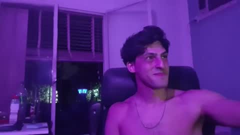 xxxfacu online show from January 18, 6:13 am