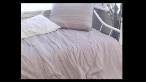 Snapshot of ya_never_know chatting on October 16, 4:28 pm Lexi online show from October 16, 4:28 pm