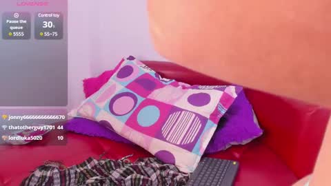 Yahaira online show from February 13, 6:15 pm