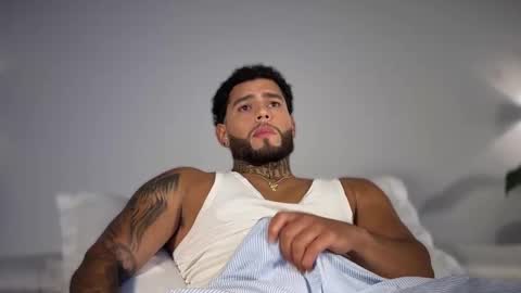 yamp sambrano online show from November 20, 1:26 am