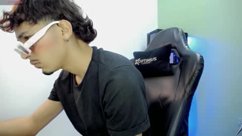 DANILO online show from December 2, 8:13 am