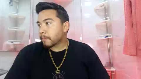 yarq_ online show from November 11, 6:37 am