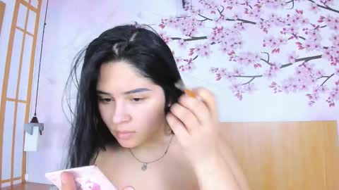 Yasminn Scott online show from September 10, 12:06 pm