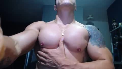 Snapshot of yatho_ chatting on October 10, 3:23 am yahto online show from October 10, 3:23 am