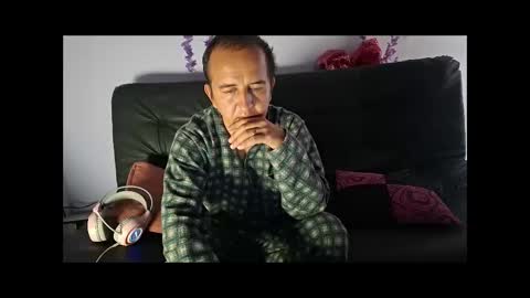 Hazzan online show from December 22, 1:07 pm