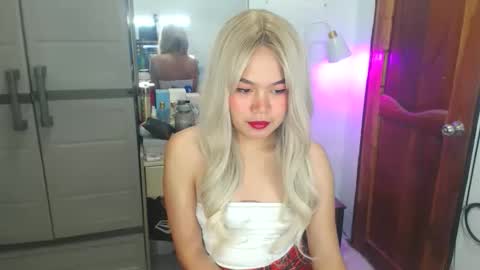 Yazzi online show from April 21, 1:42 am