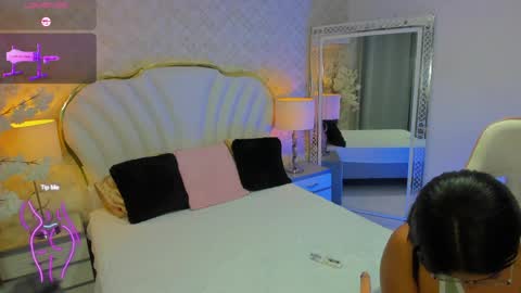  YazminJenner  online show from April 8, 5:10 am