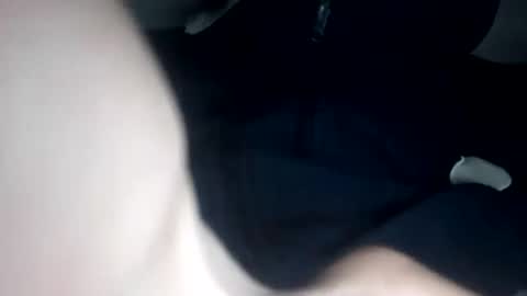 Yazo69 online show from January 10, 7:32 pm