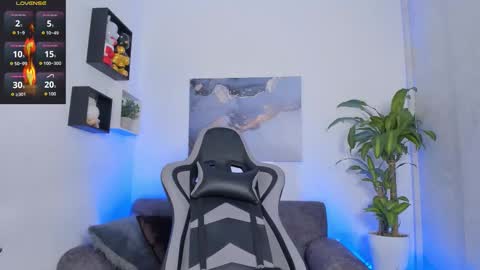 YEIKO ROMERO online show from September 11, 6:53 pm