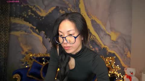 yennstar online show from March 20, 8:14 pm