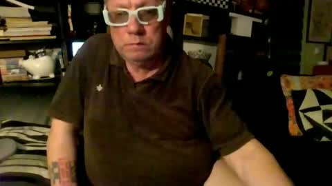 yessex247 online show from April 24, 1:51 am