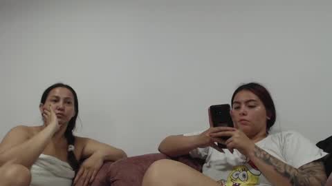 yessica and andres online show from May 9, 4:40 am